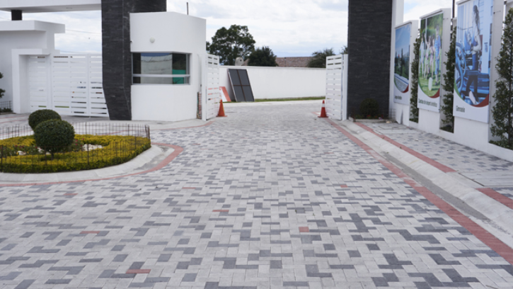 ConcreBlock - Ecuador